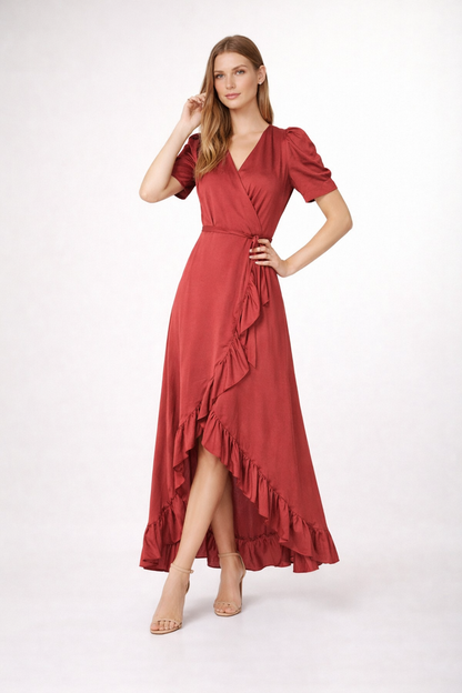 Czerwona sukienka midi kopertowa z asymetrycznym dołem i falbaną